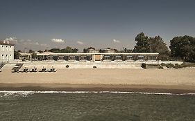 Dexamenes Seaside Hotel